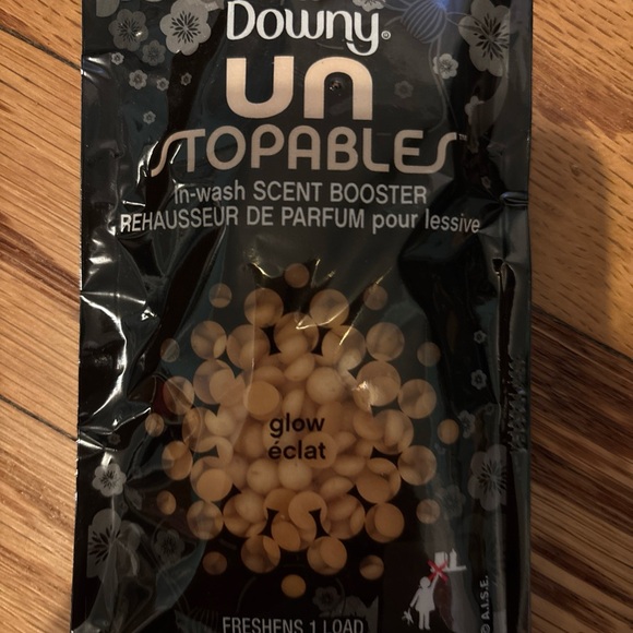 15 Downy one load each unstoppables in-wash scent booster packs - Picture 2 of 3
